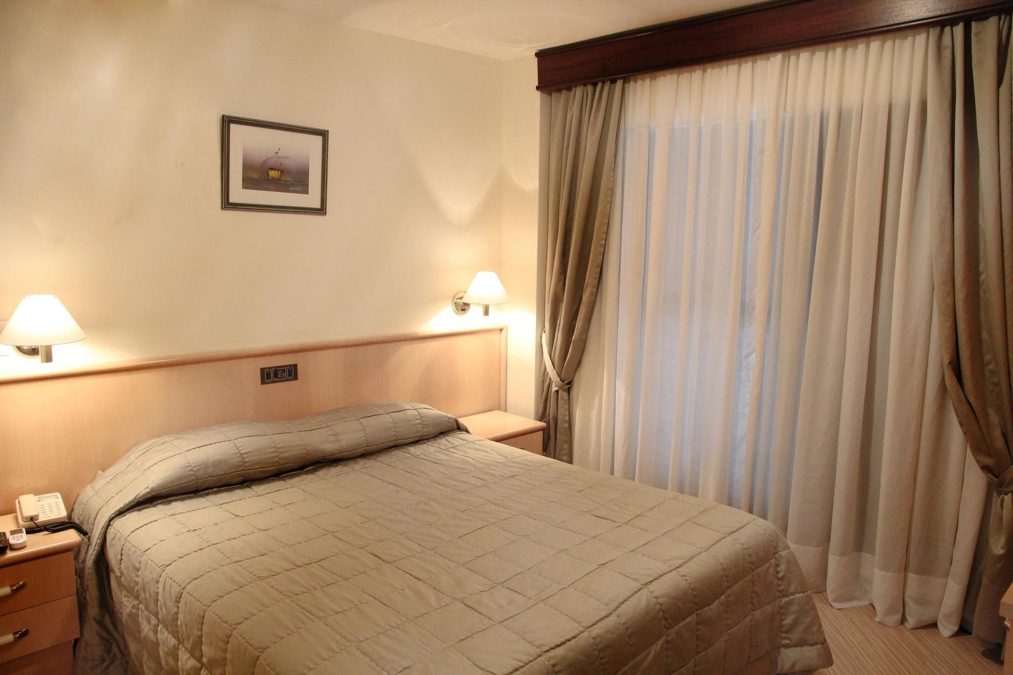Hotel Flat Petras Residence Curitiba Luaran gambar